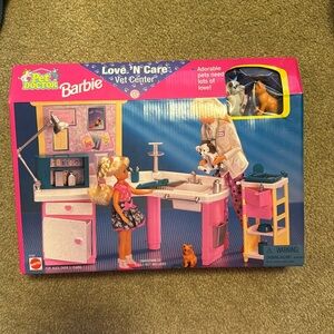 Barbie Vet Center